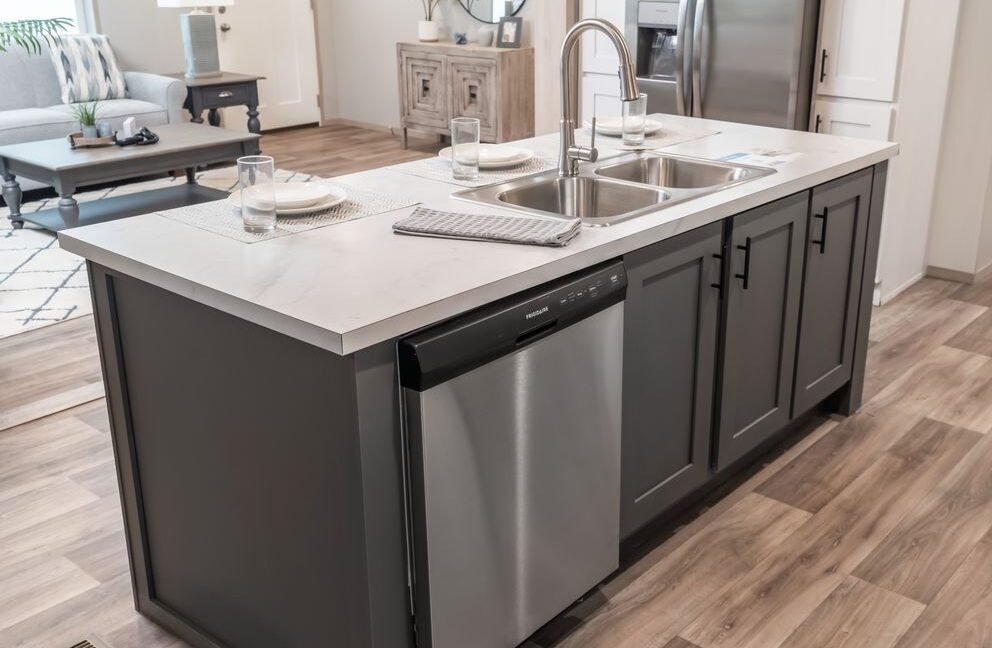 859f01ab-be40-4f76-9df7-6c8605409b8f