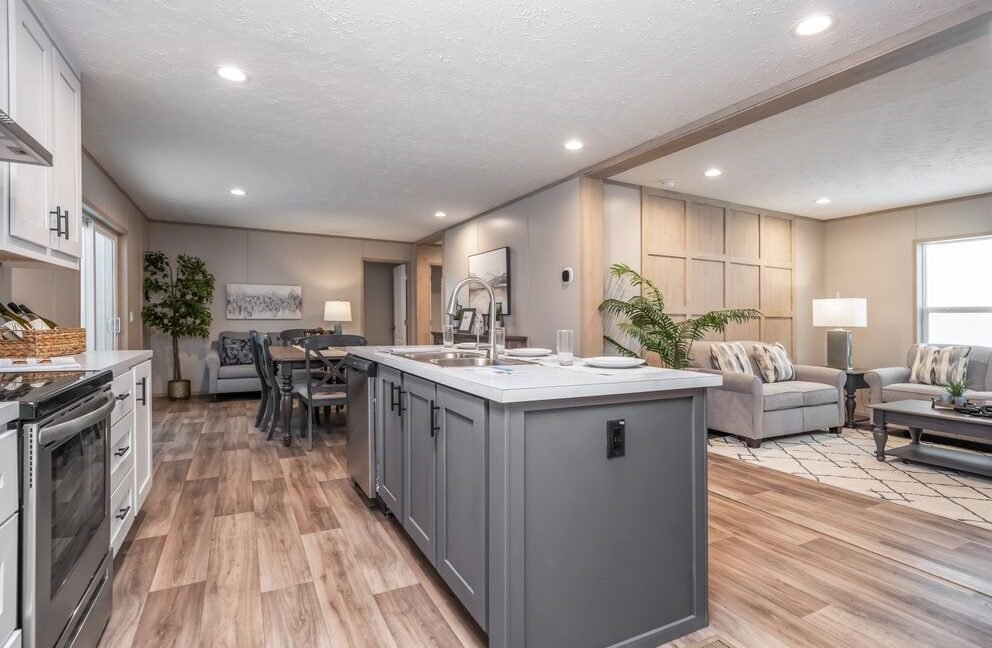 c21d3d27-11d3-49e0-ad9d-942616f0e242